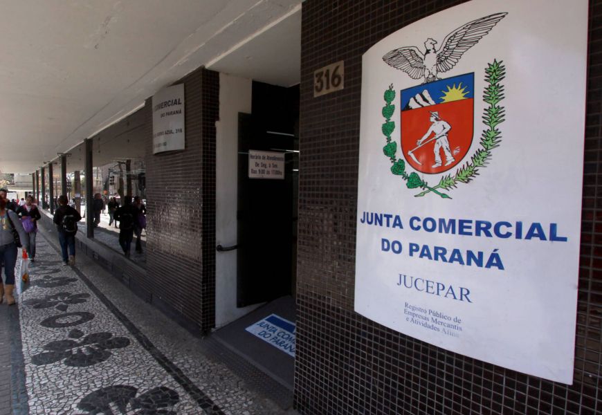 Abertura de empresa é feita em menos de duas horas no Paraná